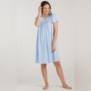 Miss Elaine NYLON TRICOT SHORT NIGHTGOWN Size Small